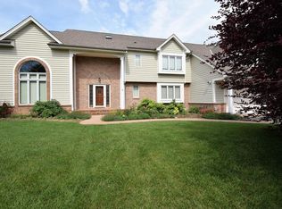 5346 Old Farm Rd, Racine, WI 53402