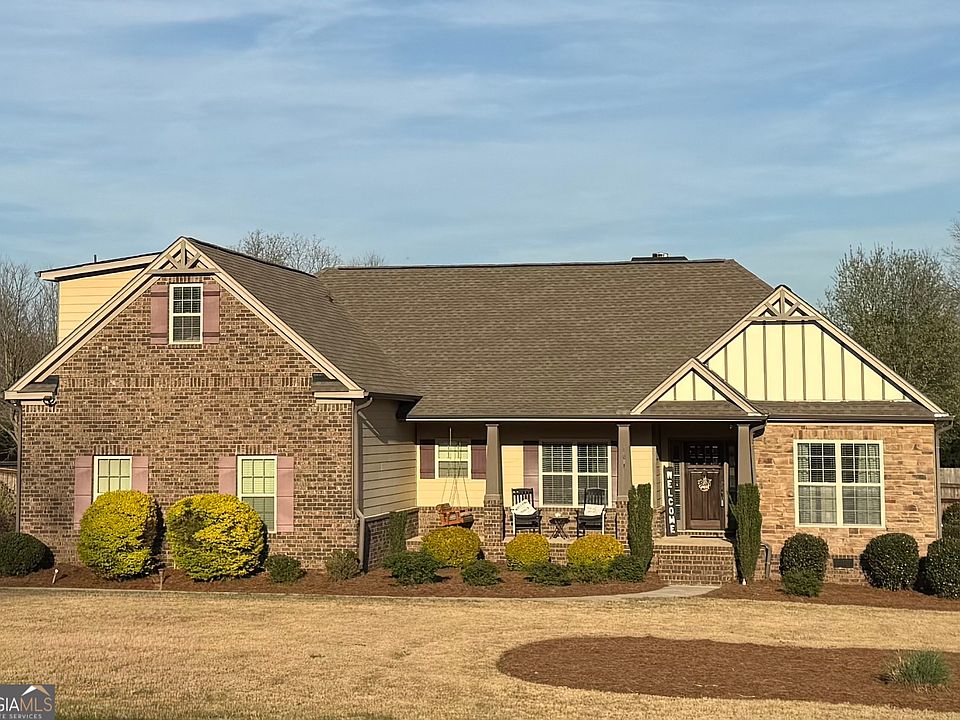 1st image of 107 Feather Ln