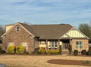 107 Feather Ln, Jackson, GA 30233