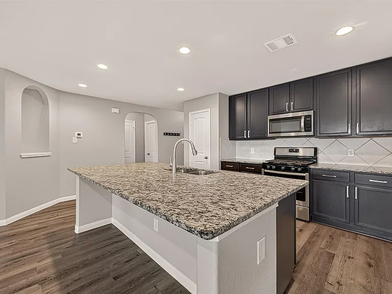 3302 Alberelli Dr — Photo 15