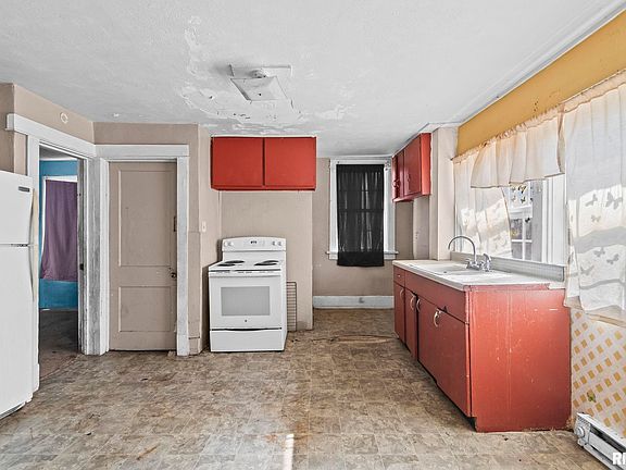 5th image of 2160 S 14th St