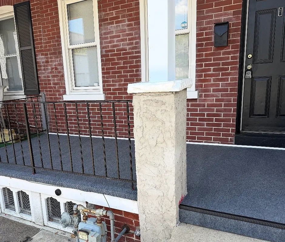 3 bed, 1100 sqft, $1,800 — Photo 1