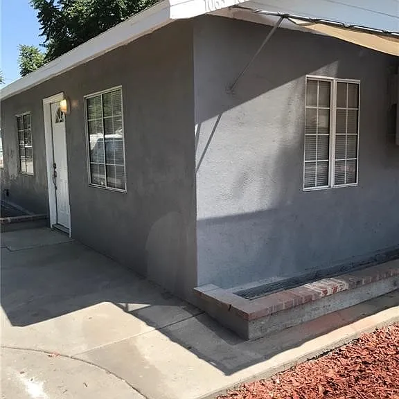 1063 N Pershing Ave — Photo 6