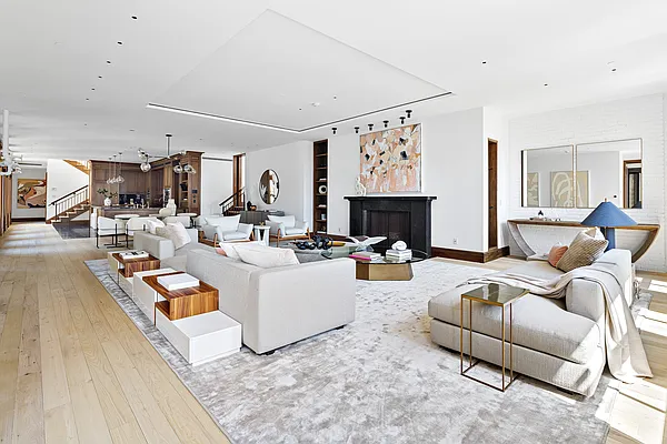 Sold by Compass | media 37