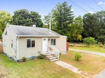 12 Richfield Ave, Ware, MA, 01082