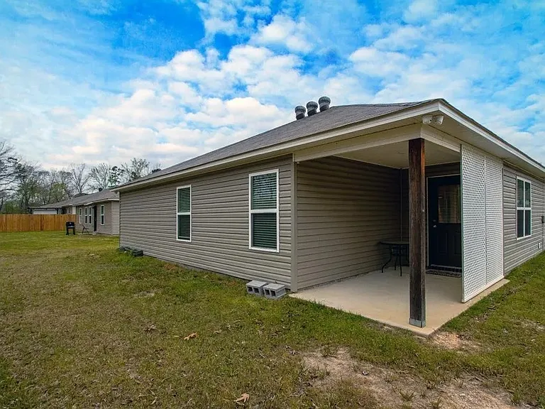 1961 Auburn Hills Dr — Photo 26