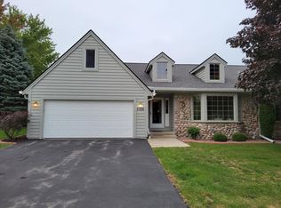 7722 W Terrace Dr, Franklin, WI 53132