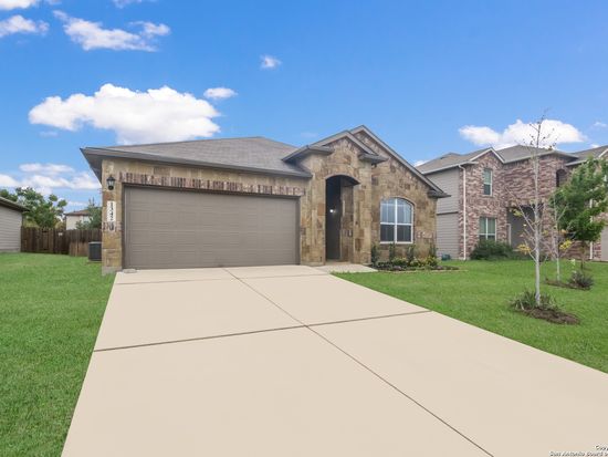 1342 ACE RANCH ST, New Braunfels, TX 78130