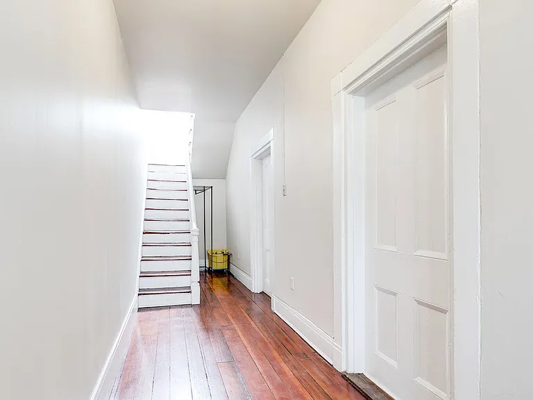 213 N 18th St #3 — Photo 5