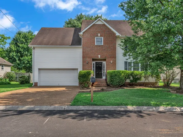 109 Edgeview Ct, Hendersonville, TN 37075