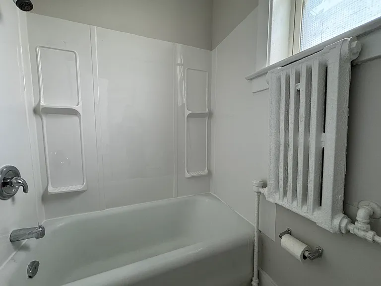 208 Giles Blvd E #7 — Photo 7