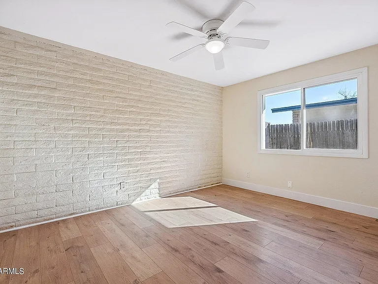 1956 E Loyola Dr — Photo 23