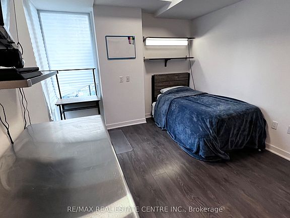 5th image of 115 Blue Jays Way #4811