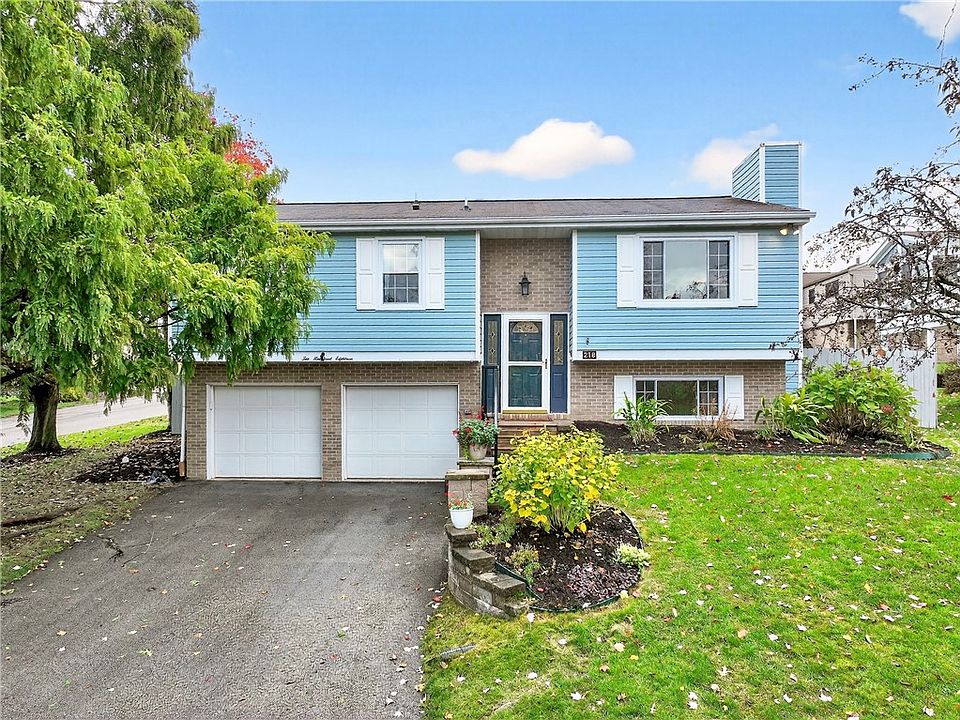 1st image of 218 Woodmont Dr