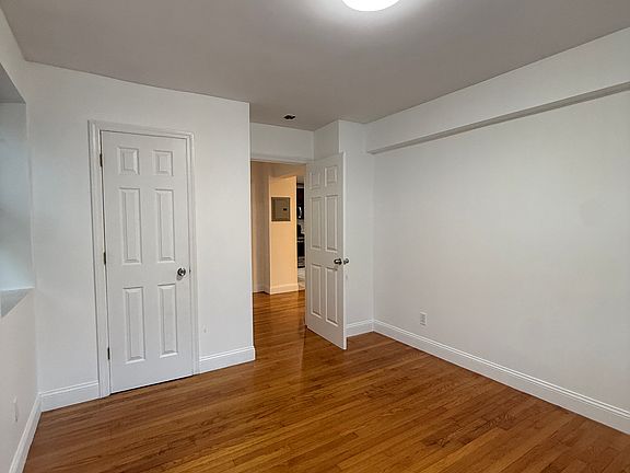 2nd image of 2234 Hering Ave Floor 3