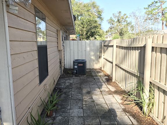 4th image of 510 Yellowwood Ct