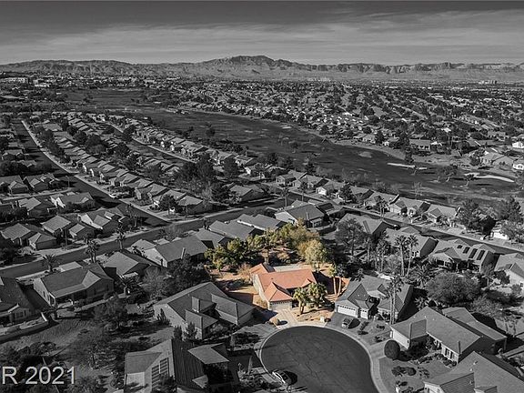 3rd image of 461 Stovall Cress Ct