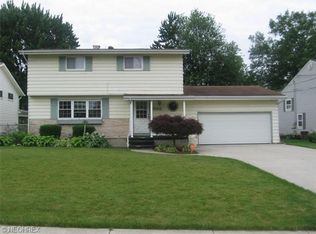 1948 Homewood Dr, Lorain, OH
