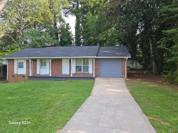 62 Flint River Rd, Jonesboro, GA 30238