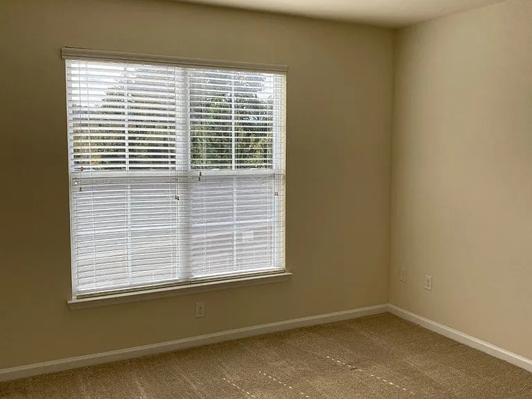 Clairmont at Hillandale — Photo 67