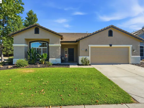 1532 Sophie Ln, Escalon, CA 95320