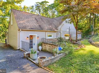 218 Walnut Level Rd, New Cumberland, PA 17070