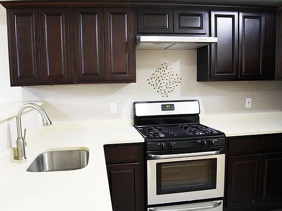 3rd image of 71 Skillman Ave #206