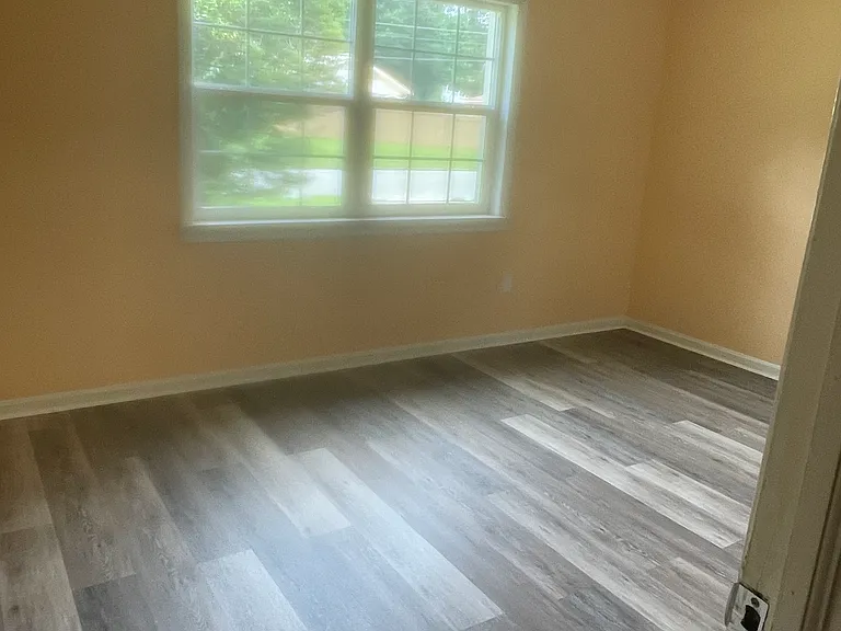 4700 36th Ave — Photo 5