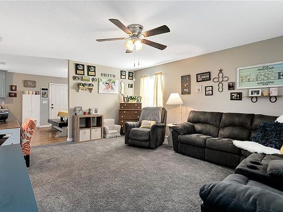 3rd image of 4898 Lake Shore Dr