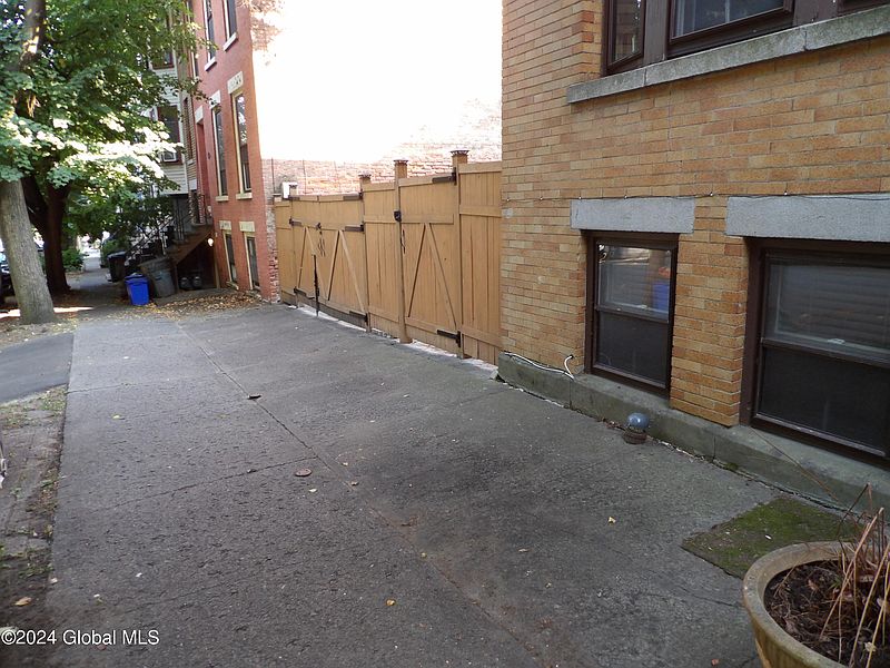 2nd image of 314 Hudson Avenue