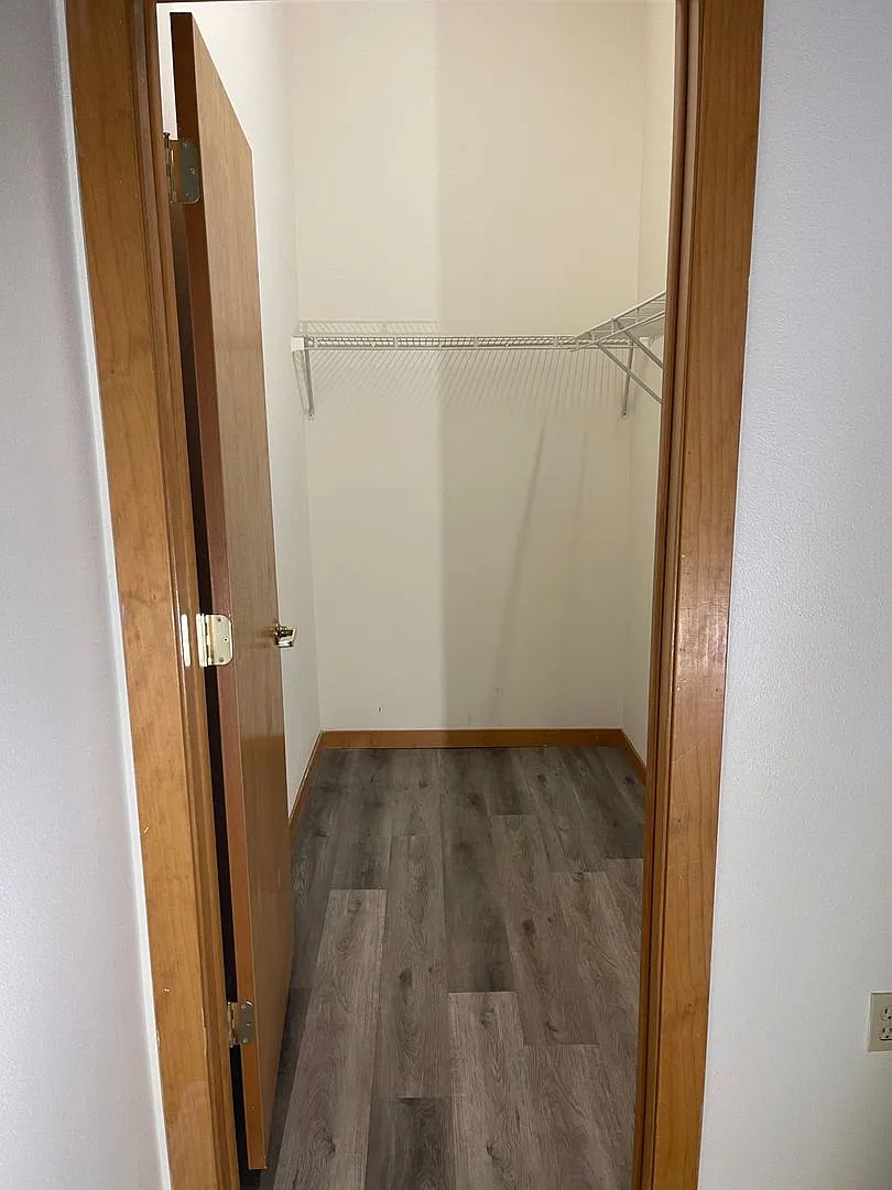 Belle Harbor offers one, two, and three bedroom lofts — Photo 4