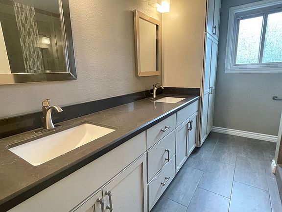 3rd image of 3240 Windflower Cir