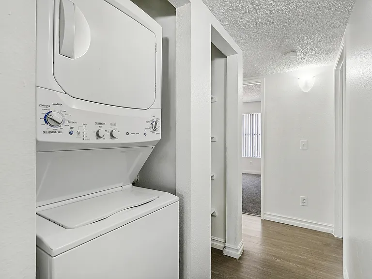 Washer & Dryer
