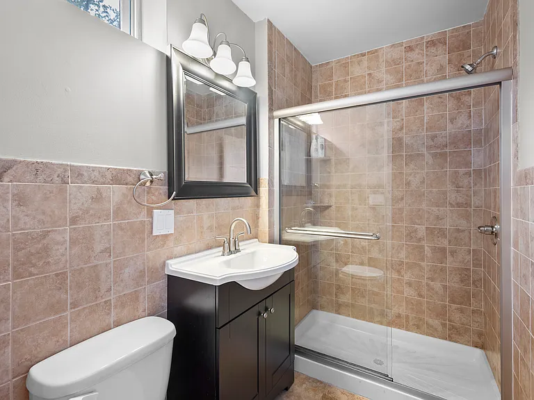49 N Chatsworth Ave — Photo 33