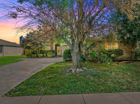 201 Tripp Trl, Denton, TX 76207