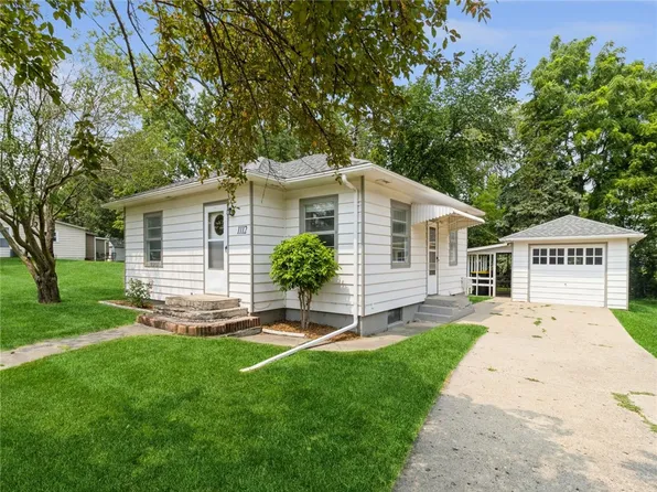 1112 Main St, Adel, IA 50003