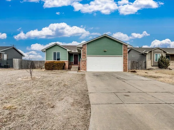 1945 N McRae Ct, Goddard, KS 67052