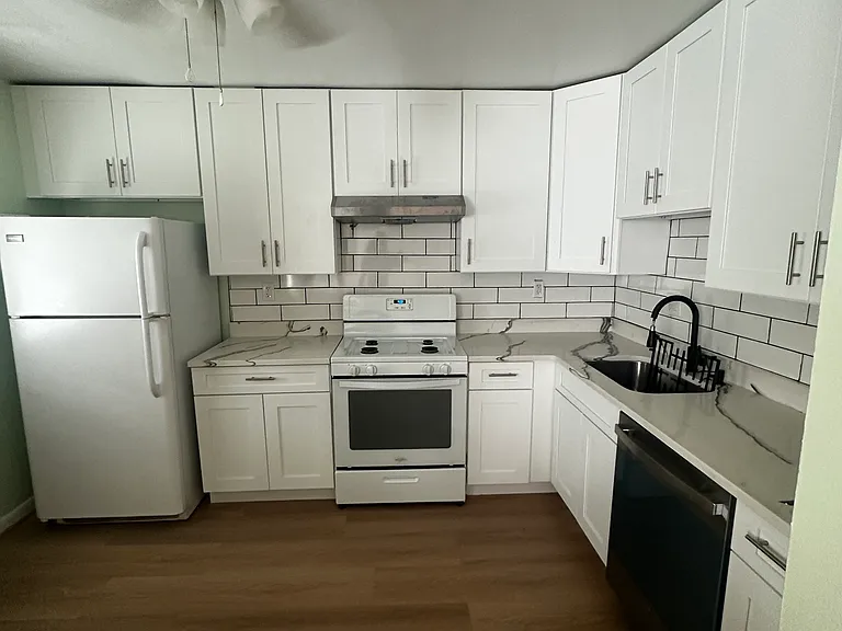 3324 Martin Luther King Jr Ave SE — Photo 3