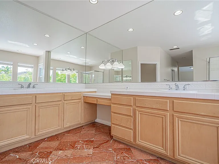 25910 Tennyson Ln — Photo 36