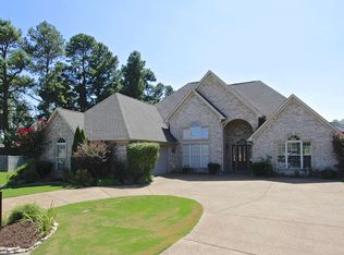 39 Sarah Cv, Jackson, TN 38305