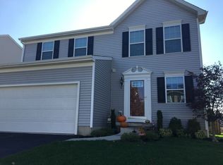 10 Scooter Ln, Hamburg, NY 14075