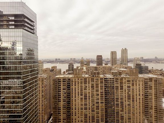 5th image of 145 W 67th St APT 39K