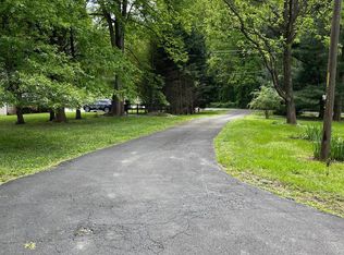 6107 Colchester Rd, Fairfax, VA 22030