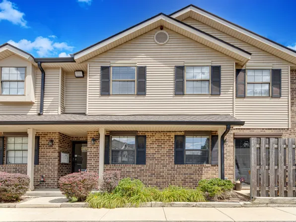 1490 W Jefferson Ave Unit B, Naperville, IL 60540