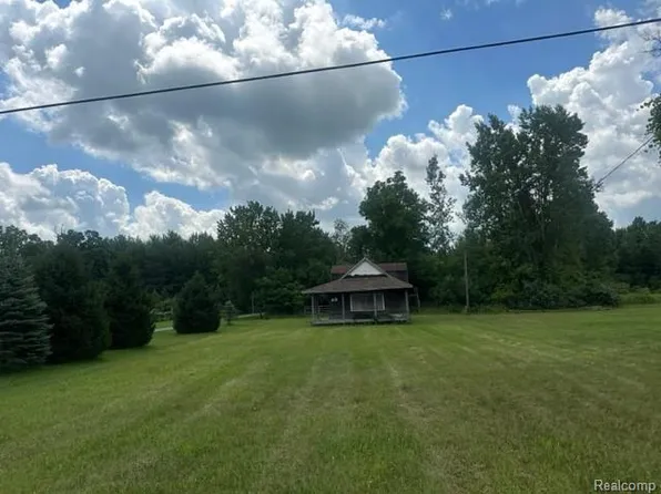 11299 Vienna Rd, Montrose, MI 48457