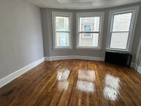 659 Stuyvesant Ave, Trenton, NJ 08618