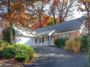 8120 Saxony Dr, Annandale, VA 22003