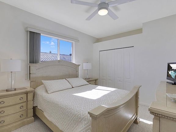 3rd image of 5251 Tamiami Ct