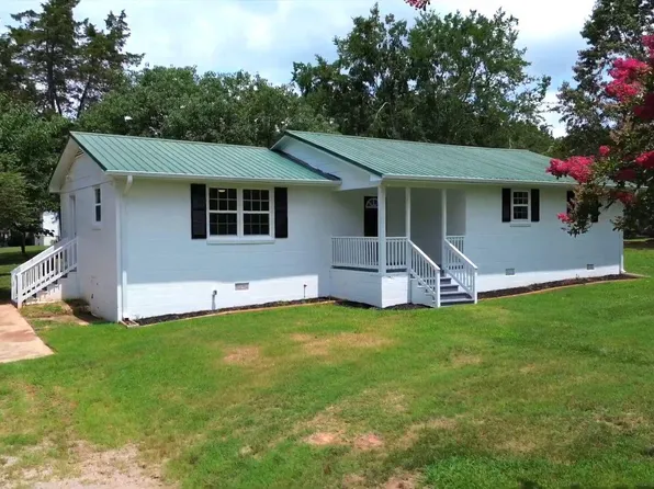 501 Warren St, Warrenton, NC 27589