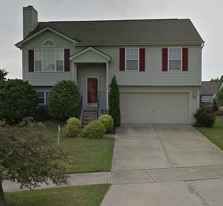 1st image of 7404 Muirfield Dr